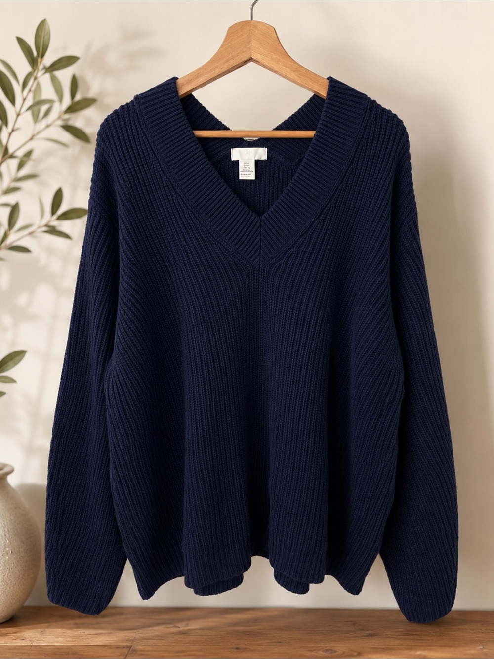 H&M Navy Chunky Ribbed V-Neck Sweater XL | Oversized Quiet Luxury Classic